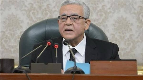  الدكتور أحمد الطيب