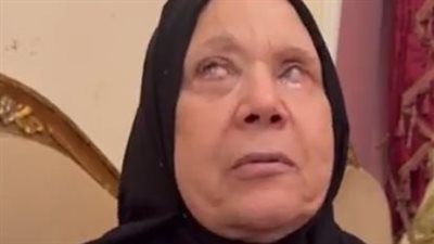 سيدة تشكو طبيبا بالإسكندرية: خد مني نصف مليون جنيه وعيني باظت بسببه | بث مباشر