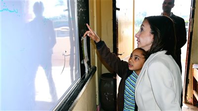 خلال جولتها على المدارس.. محافظ البحيرة تقيل مديرة مدرسة أم المؤمنين بمركز بدر