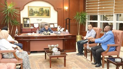 محافظ البحر الأحمر يعلن عن حزمة قرارات لتذليل العقبات لدعم قطاع الصناعة بالمحافظة| صور