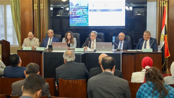 الدكتورة منال عوض