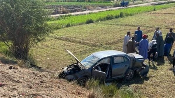 انقلاب سيارة بالأقصر