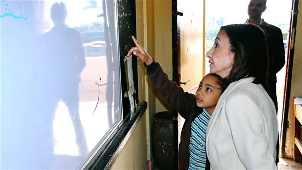 محافظ البحيرة تتفقد