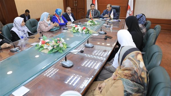 اجتماع محافظ سوهاج