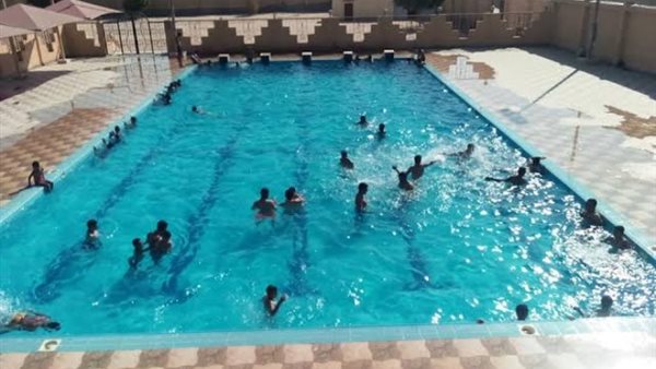 حمام سباحة - أرشيفية