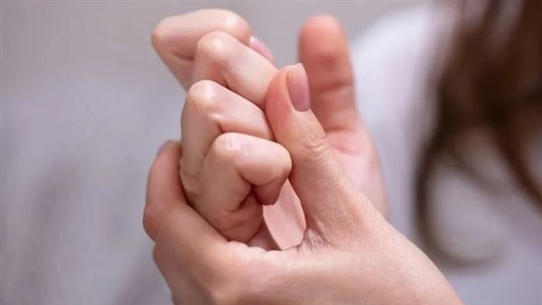  طقطقة الأصابع