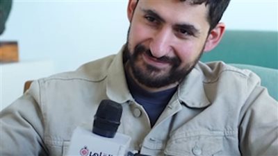 أمير المصري: نادرًا ما تعمل عمل ويعيش.. ورمضان مبروك والتلاتة يشتغلونها علّموا مع كل الأجيال