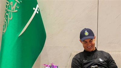حقيقة توزيع شركة لـ كريستيانو رونالدو زجاجات مياه على مساجد جدة