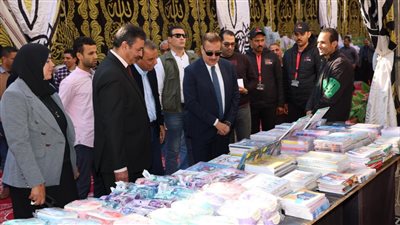 محافظ المنوفية يفتتح سوق اليوم الواحد بشبين الكوم