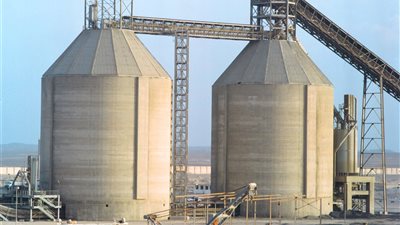 بقيمة 287 مليون جنيه.. بنك الاستثمار القومي يبيع 6 ملايين سهم بحصته في بني سويف للأسمنت 