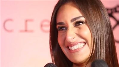 أمينة خليل: والدي مثقف فنيًا.. وهذه النصيحة يوجهها لي دائما