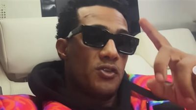محمد رمضان: حذفت اسم ترافيس سكوت من قائمة حفل مهرجان كوتشيلا لأنه حذف اسمي