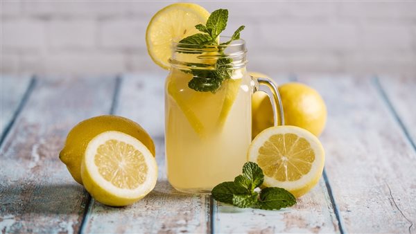 فوائد عصير الليمون