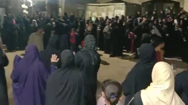 خلال تشييع الجثمان