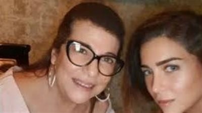 تامر حسني ينعى والدة مي عز الدين: كانت ست عظيمة وراحت للي أحن مننا عليها