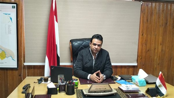 د عمرو دويدار 