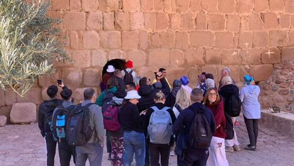 إقبال السائحين لزيارة