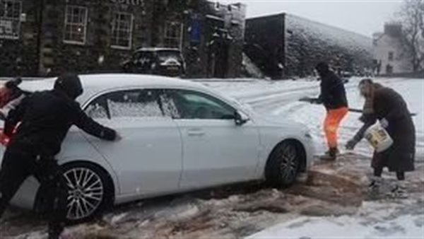 عاصفة في بريطانيا