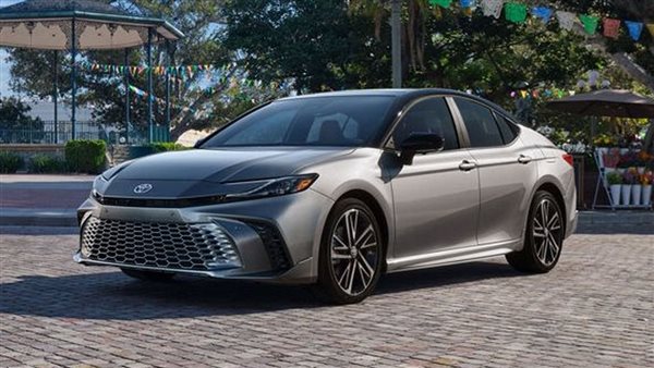 تويوتا كامري 