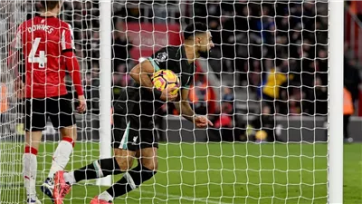 سوبوسلاي: أتمنى أن ألعب مع صلاح لأطول فترة ممكنة 