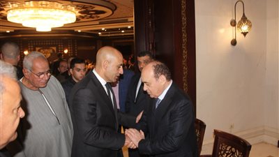 اللواء محمود وجدي وزير الداخلية الأسبق يستقبل عزاء شقيقه الراحل بمسجد الشرطة