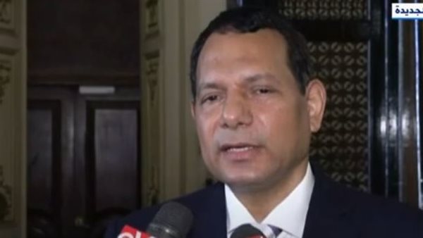 الدكتور إبراهيم عبد