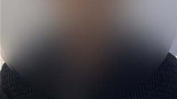 المتهم بإلقاء قطة