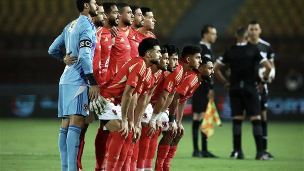 لاعبو الأهلي