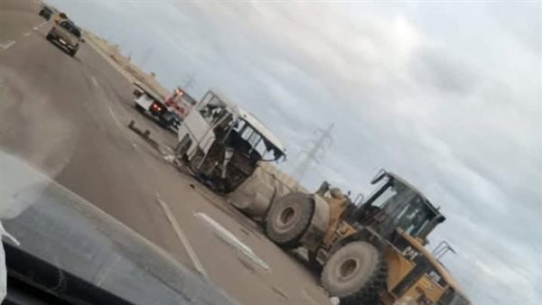 تصادم ميني باص مع