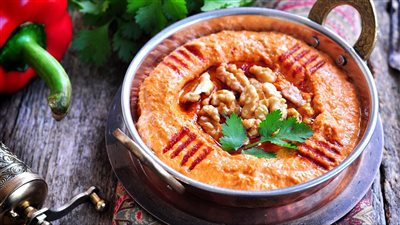 تصبيرة لذيذة وشهية.. طريقة تحضير المحمرة بأسهل وصفة