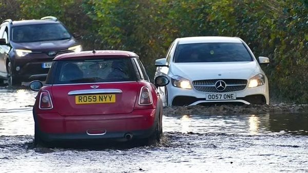 العاصفة بيرت 