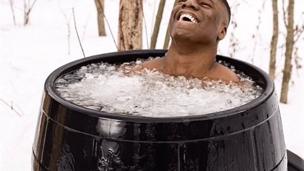 الغمر في الماء المثلج