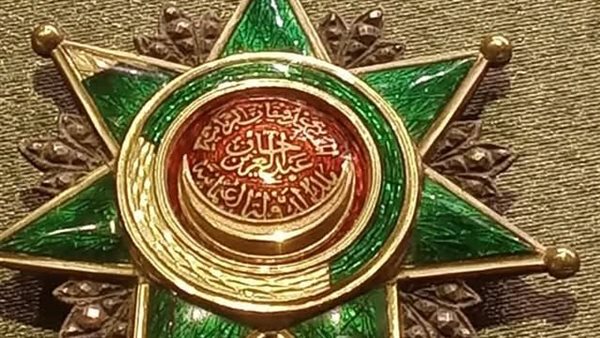 نيشان ينسب إلى السلطان