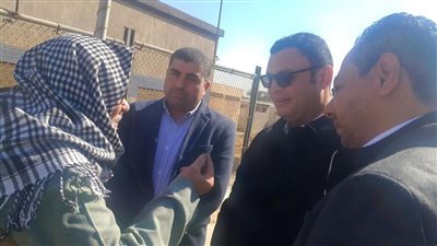 وزير الإسكان يوجه بسرعة حل مشاكل المواطنين خلال زيارة مفاجئة لـ جهاز 6 أكتوبر
