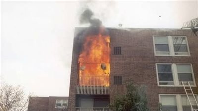 الدفع بسيارتي إطفاء للسيطرة على حريق شقة سكنية بسوهاج