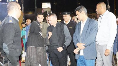 غلق 51 محلا بمول السيل تم الاستيلاء عليها من بعض الخارجين عن القانون بأسوان