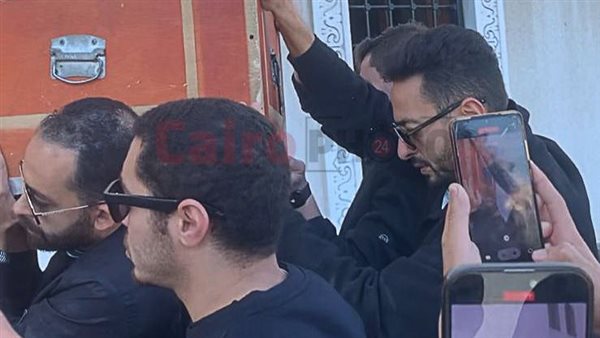 حمادة هلال من جنازة