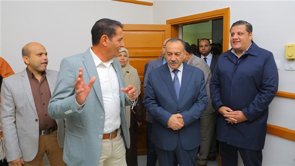 محافظ أسيوط وزمزم