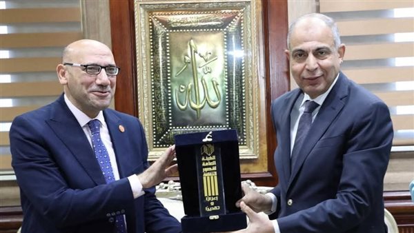 تكريم محافظ المنيا