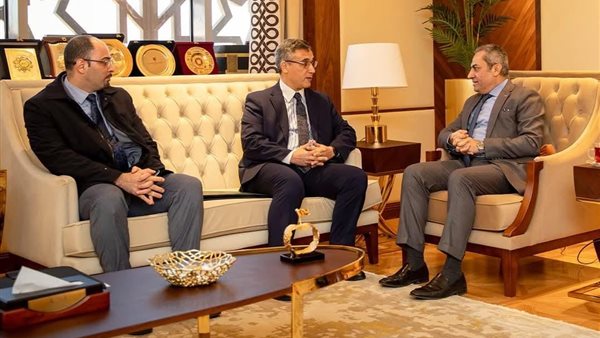 خلال اللقاء