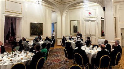 سفير تركيا بالقاهرة: هناك فرص تعاون واسعة لشركات المقاولات التركية والمصرية في إفريقيا