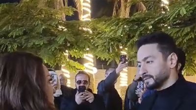 أشرف زكي وهبة مجدي ومصطفى قمر يقدمون واجب العزاء في حما حمادة هلال