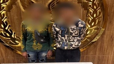 تحت تهديد السلاح.. شاب وفتاة يسرقان دراجة بخارية من مواطن بالنزهة