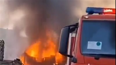 5 فرق إطفاء تسيطر على حريق محطة إنتاج طاقة كهربائية في الكويت 