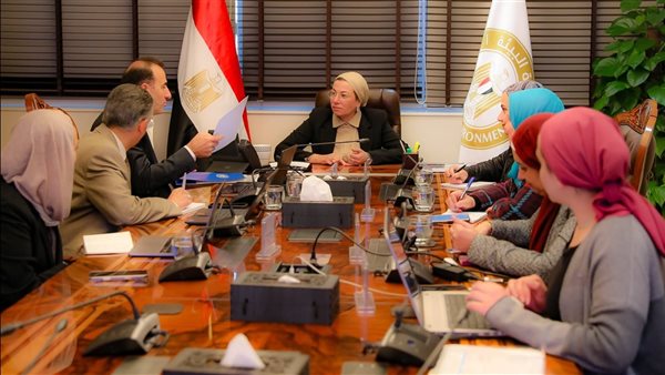 وزيرة البيئة 