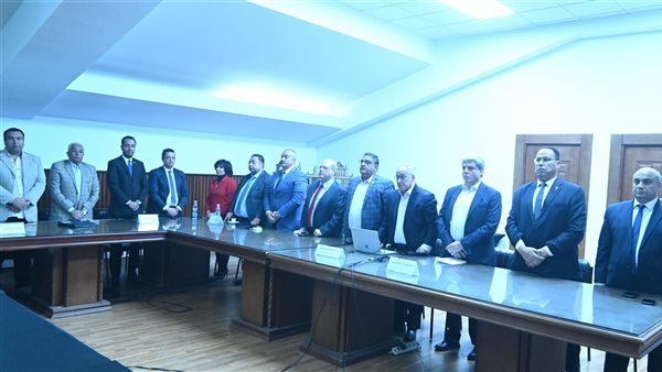 مجلس إدارة اللجنة