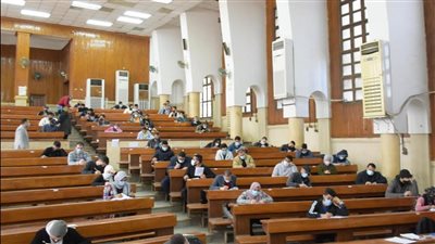 موعد امتحانات الفصل الدراسي الأول 2025 في الجامعات | بث مباشر
