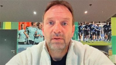 نجم المنتخب الألماني السابق: عمر مرموش يمتلك إمكانيات رائعة.. ولا يوجد تشابه بينه وبين محمد صلاح