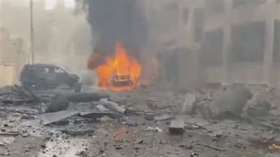 آلاف السوريين يفرون من مدينة حمص مع تقدم الفصائل المسلحة