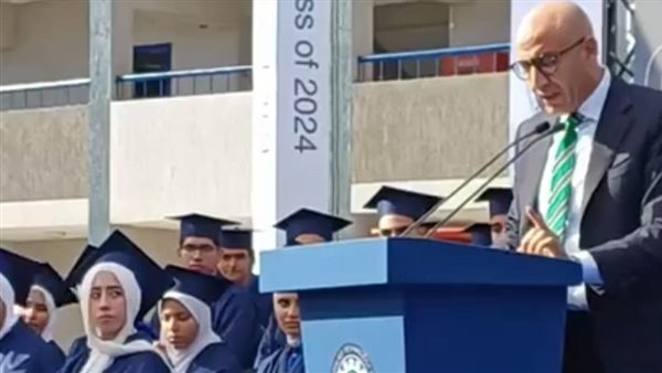 وزير التعليم لـ طلاب